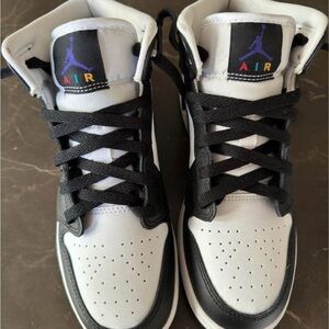 Jordan Kids Sneakers - Black and White